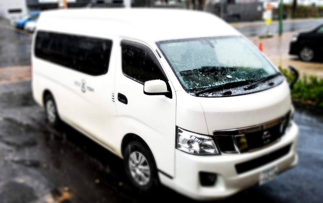 Rental Shop Yoshi pickup service vehicle