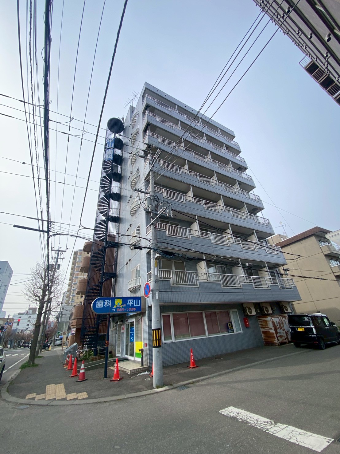 にじいろの音 建物全景